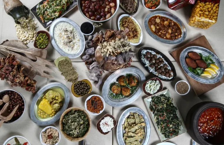 İftar ve sahur için sağlıklı beslenme önerileri. Sindirim için vücuda süre verin