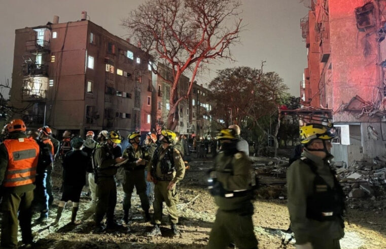 İran, İsrail’in Arad kentini vurdu: Ölüler ve yaralılar var