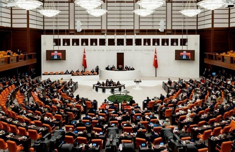 CHP’nin “Darbelerin sorumluları” araştırılsın önerisi AKP ve MHP’nin oylarıyla reddedildi