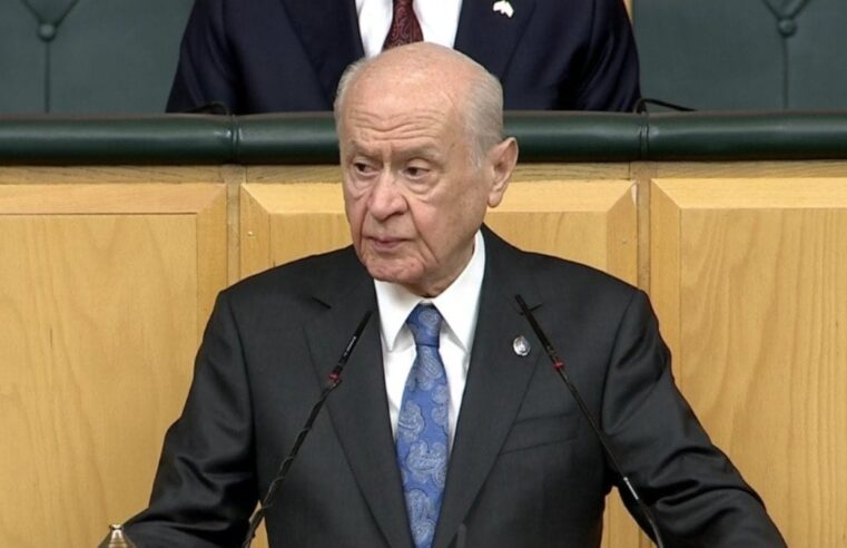 Gözler onun açıklamasındaydı, Bahçeli kürsüden çıkıştı: “Oyalanmaya gerek yok”