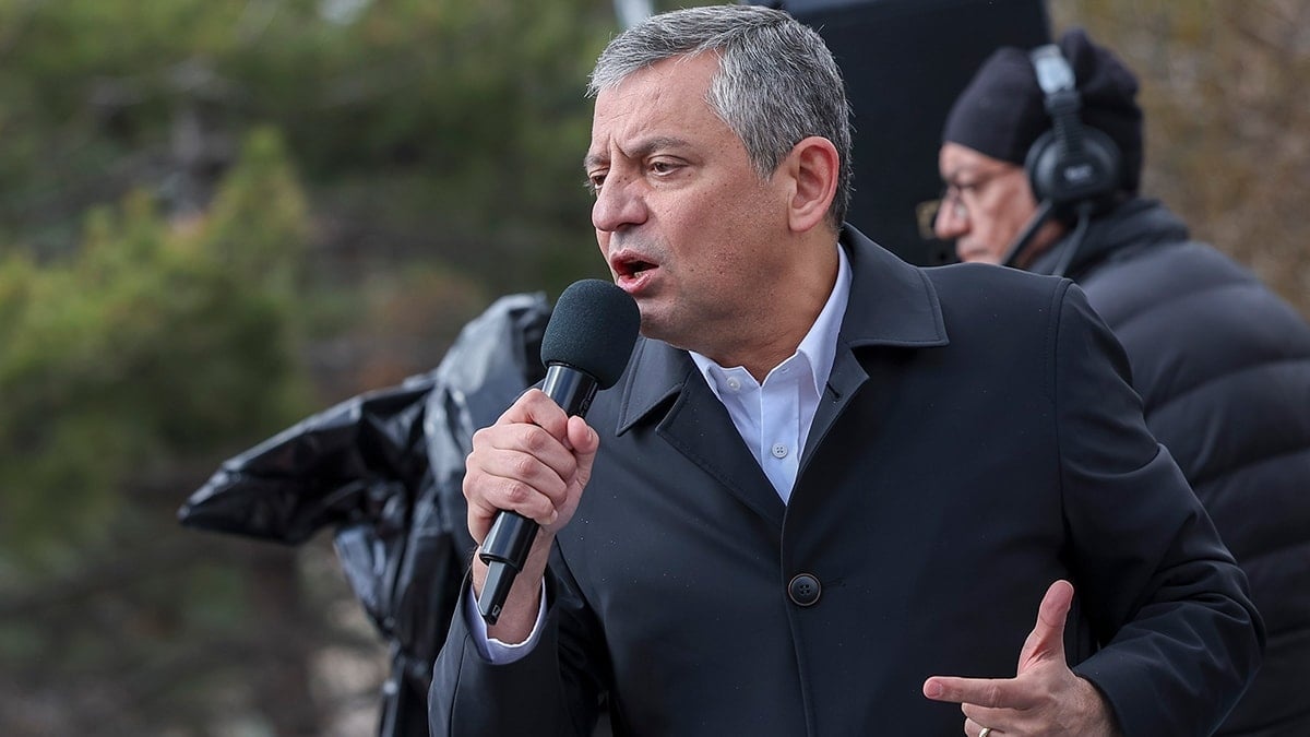 ‘Emekliye ara zam, demokrasiye ara seçim’
