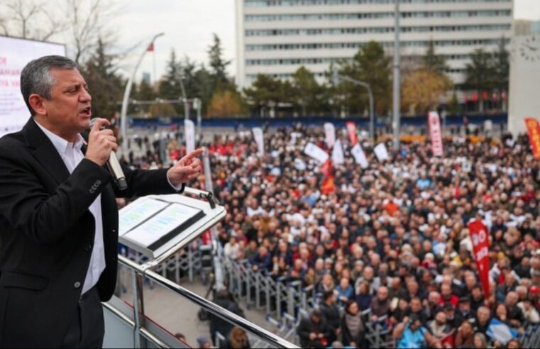Özgür Özel’den Erdoğan’a: “Trump’tan korkma, Allah’tan kork”