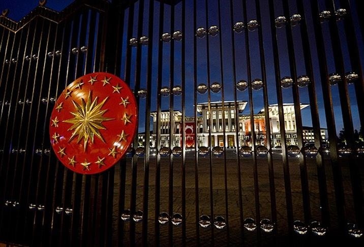 Saray’dan AKP’li bakana ‘giderli’ mesaj