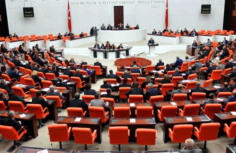 CHP ‘Sivas Katliamı’ araştırılsın dedi, önerge AKP MHP oylarıyla reddedildi