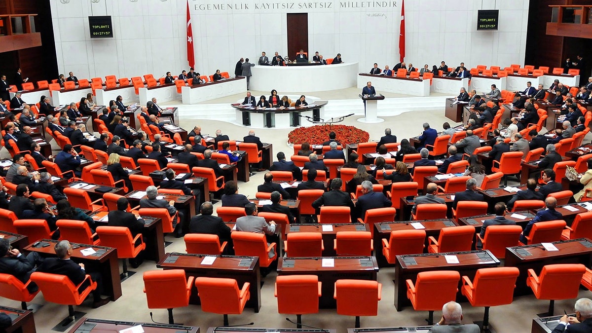 CHP ‘Sivas Katliamı’ araştırılsın dedi, önerge AKP MHP oylarıyla reddedildi