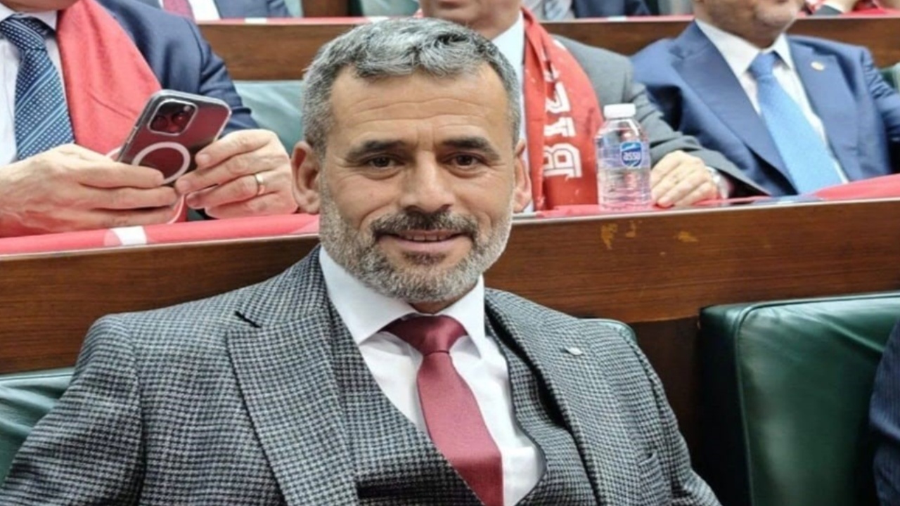 AKP’li belediye başkanı bıçaklı saldırıya uğradı!