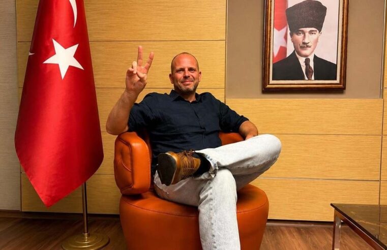 Belçikalı bakan özür dileyip Atatürk paylaşımını hemen sildi