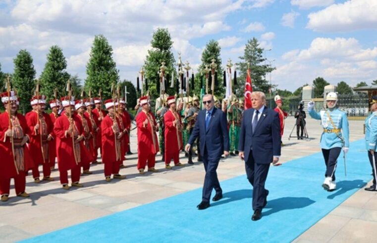 Erdoğan anlattı: Liderler mehter marşı ve yeniçerileri nasıl karşıladı?