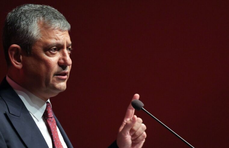 Özgür Özel’in ekibi yeni parti için ilk kez tarih ve milletvekili sayısı verdi