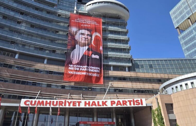 CHP’de büyük erime