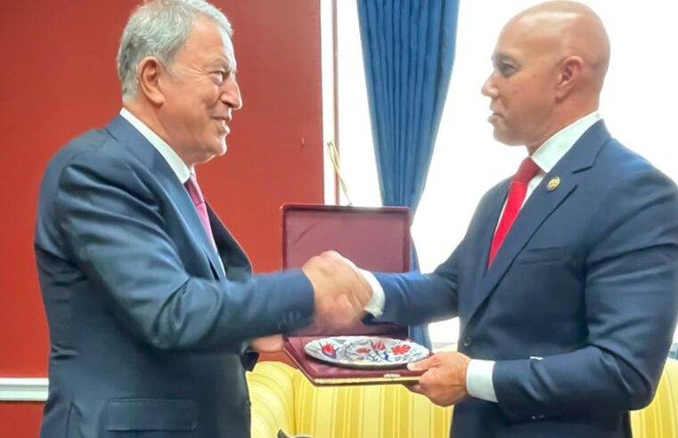 Hulusi paşa bu kez sert kayaya çarptı!