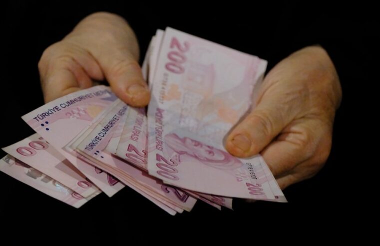Emekli ocakta yüzde 9.91  enflasyon farkı alabilir